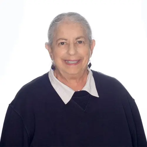 Harriet Greenland Headshot